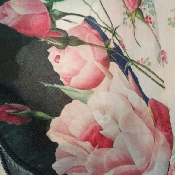 Johnny Was Roses Silk Tunic - Picture 4 of 6